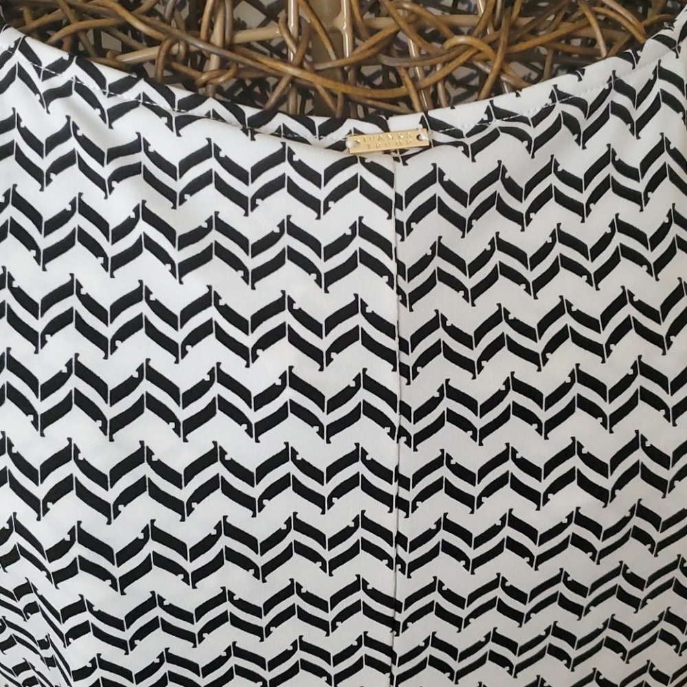 Ivanka Trump shell - Picture 3 of 9